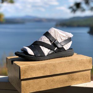 BORN Manta Black F39903 US 11M NWT